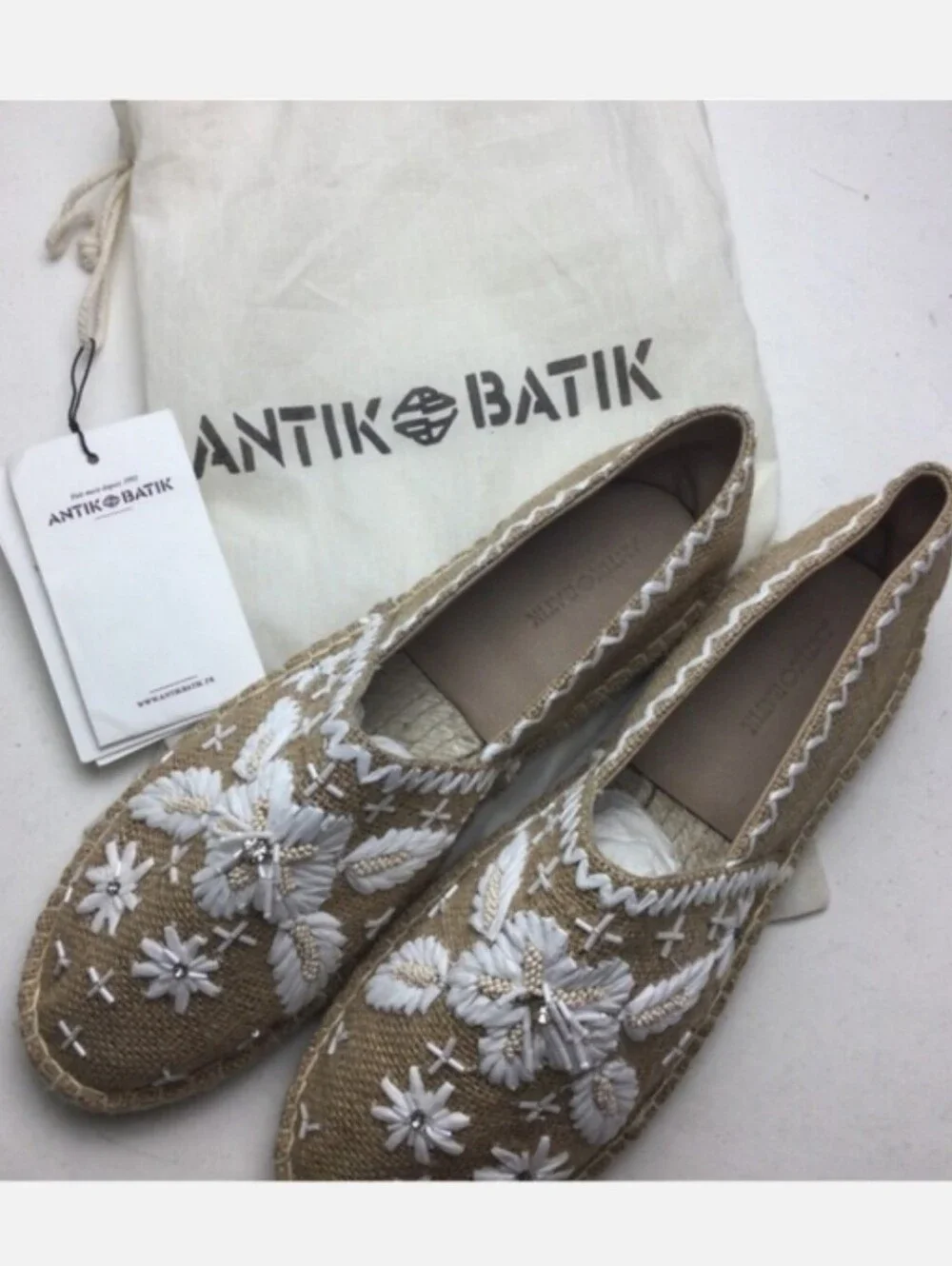 NWT Antik Batik X Johnny Was Tori Beaded Rhinestone Embroidered Espadrille Flats